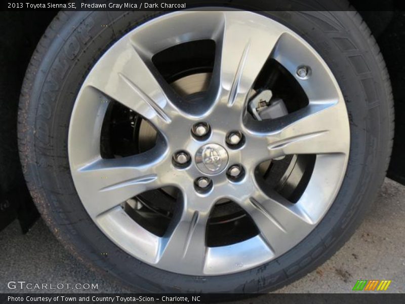 Predawn Gray Mica / Dark Charcoal 2013 Toyota Sienna SE
