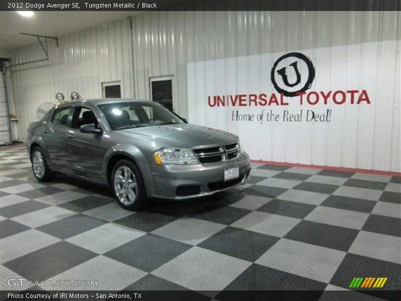 Tungsten Metallic / Black 2012 Dodge Avenger SE