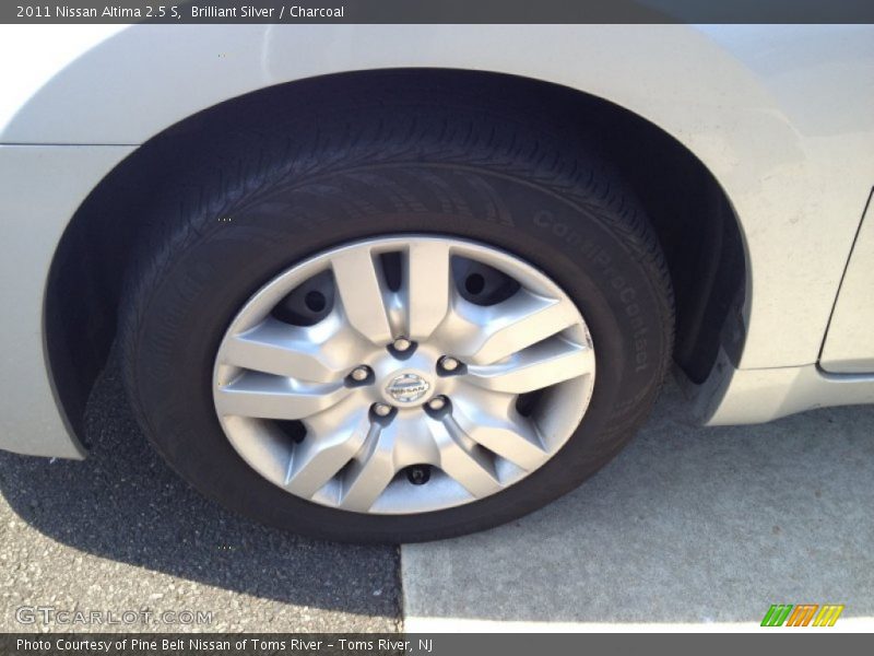 Brilliant Silver / Charcoal 2011 Nissan Altima 2.5 S