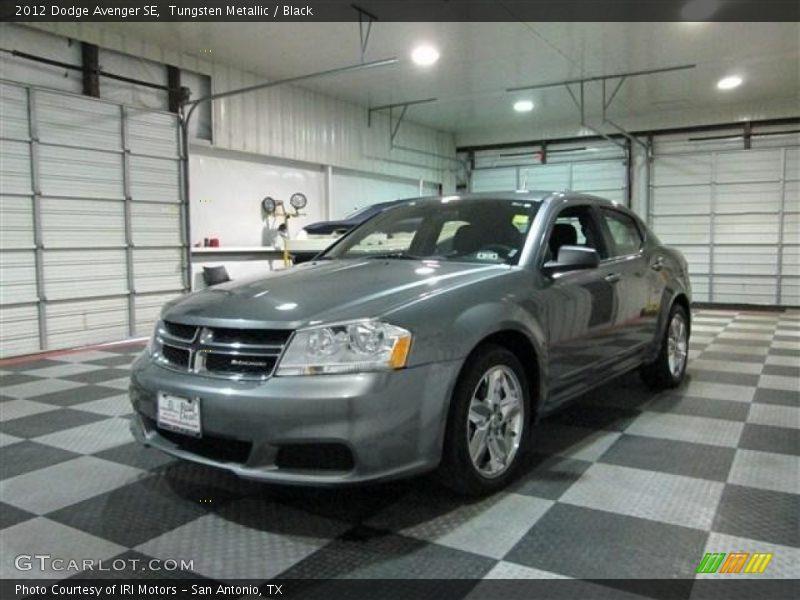 Tungsten Metallic / Black 2012 Dodge Avenger SE