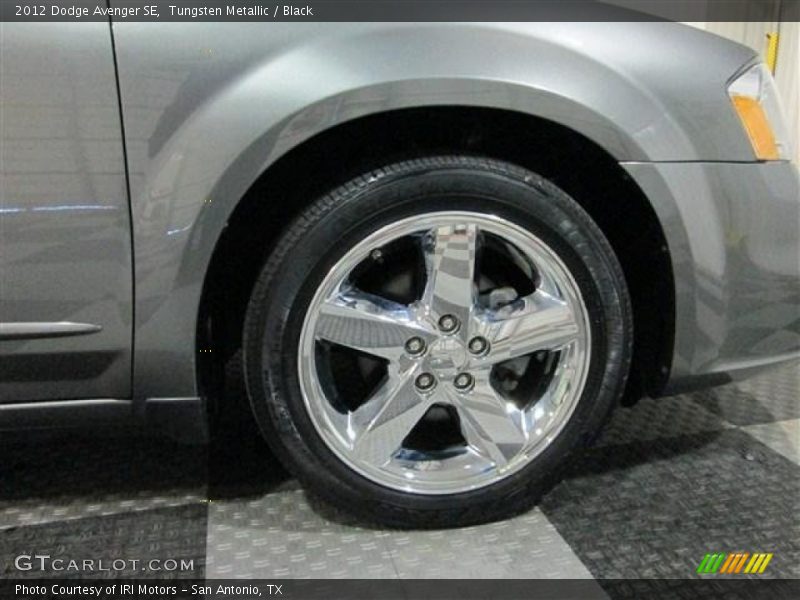 Tungsten Metallic / Black 2012 Dodge Avenger SE