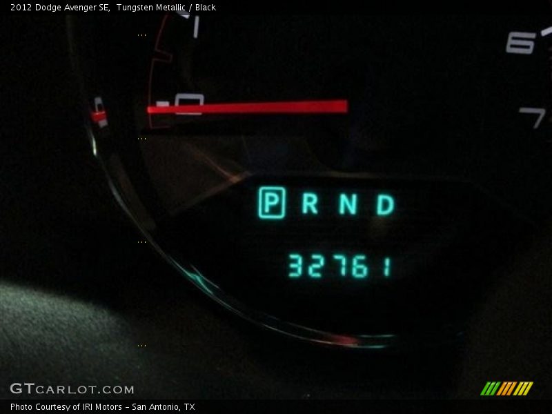 Tungsten Metallic / Black 2012 Dodge Avenger SE