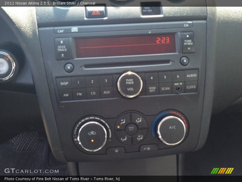 Brilliant Silver / Charcoal 2011 Nissan Altima 2.5 S