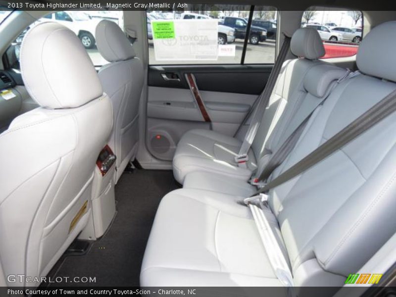 Magnetic Gray Metallic / Ash 2013 Toyota Highlander Limited