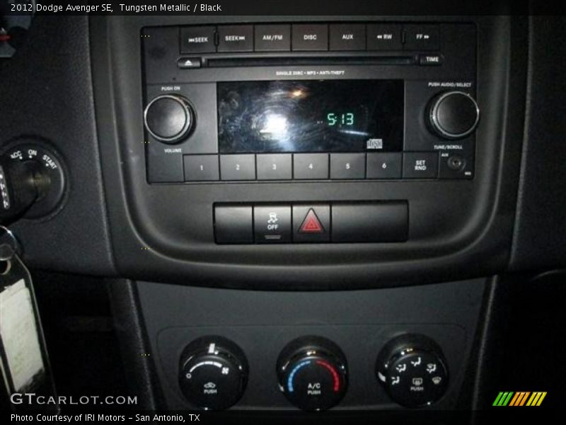 Tungsten Metallic / Black 2012 Dodge Avenger SE