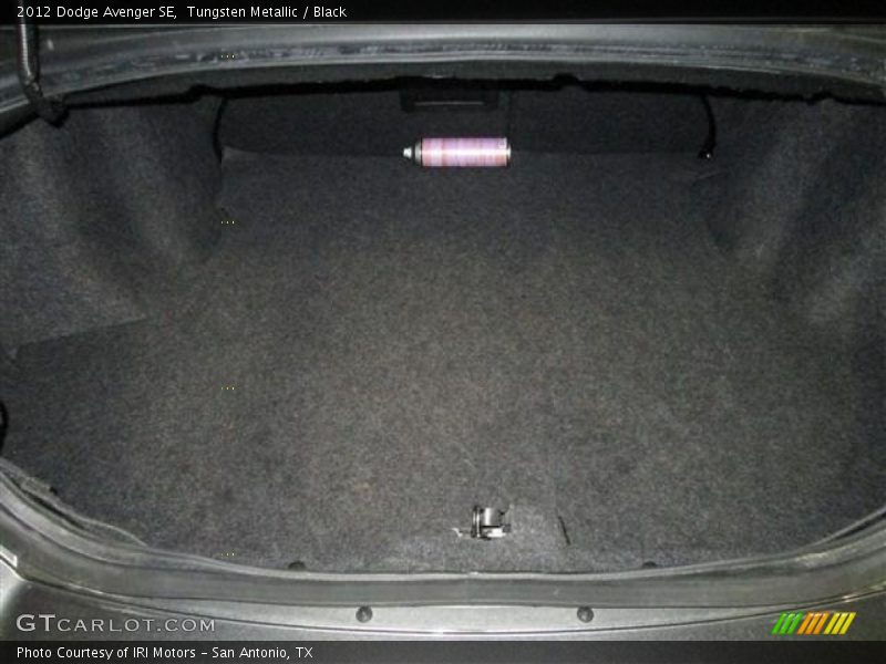 Tungsten Metallic / Black 2012 Dodge Avenger SE