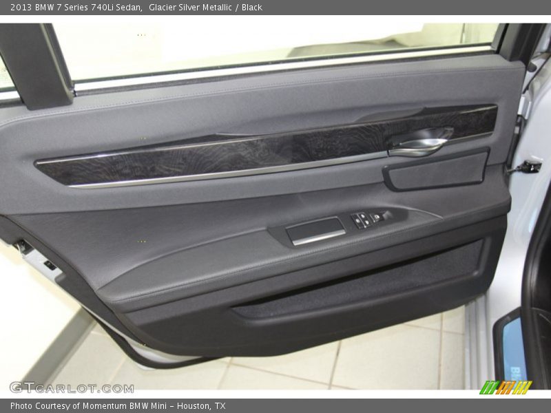 Door Panel of 2013 7 Series 740Li Sedan