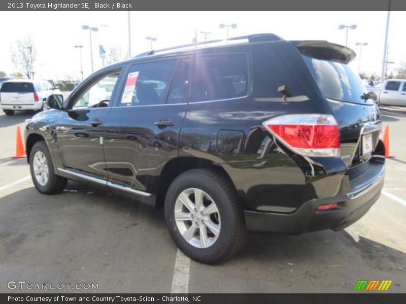Black / Black 2013 Toyota Highlander SE