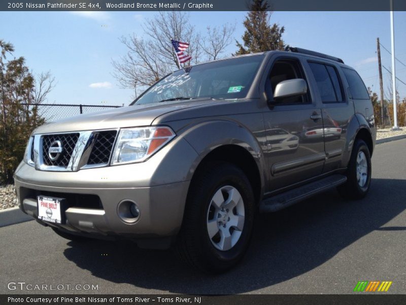 Woodland Bronze Metallic / Graphite 2005 Nissan Pathfinder SE 4x4