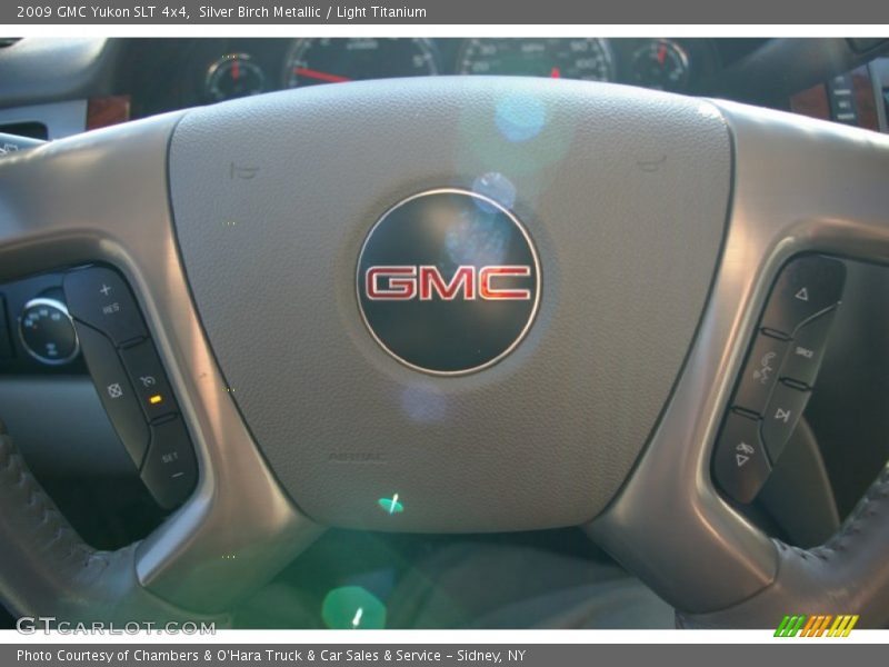 Silver Birch Metallic / Light Titanium 2009 GMC Yukon SLT 4x4