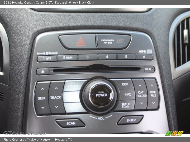 Controls of 2011 Genesis Coupe 2.0T