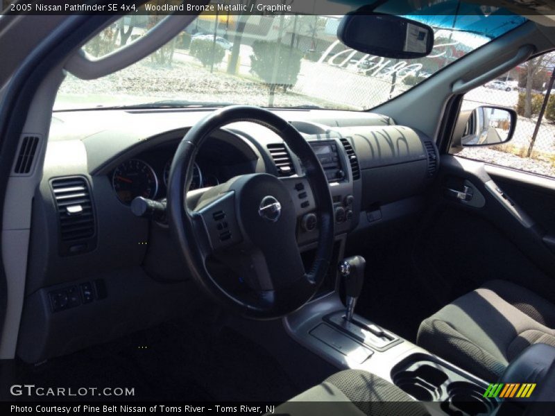 Woodland Bronze Metallic / Graphite 2005 Nissan Pathfinder SE 4x4