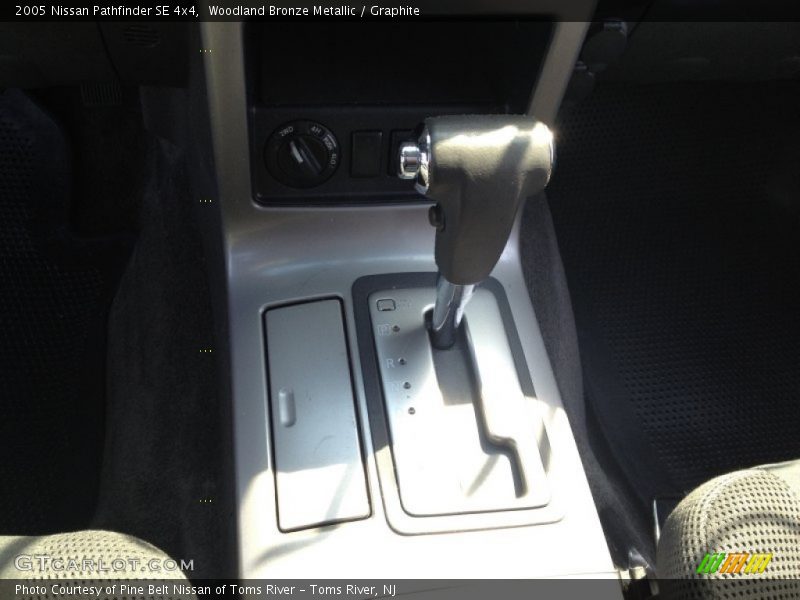Woodland Bronze Metallic / Graphite 2005 Nissan Pathfinder SE 4x4