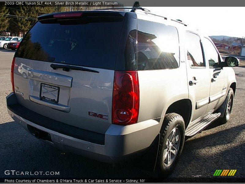 Silver Birch Metallic / Light Titanium 2009 GMC Yukon SLT 4x4
