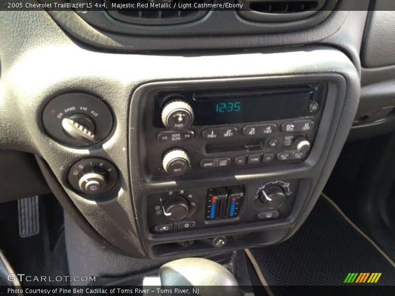 Majestic Red Metallic / Light Cashmere/Ebony 2005 Chevrolet TrailBlazer LS 4x4