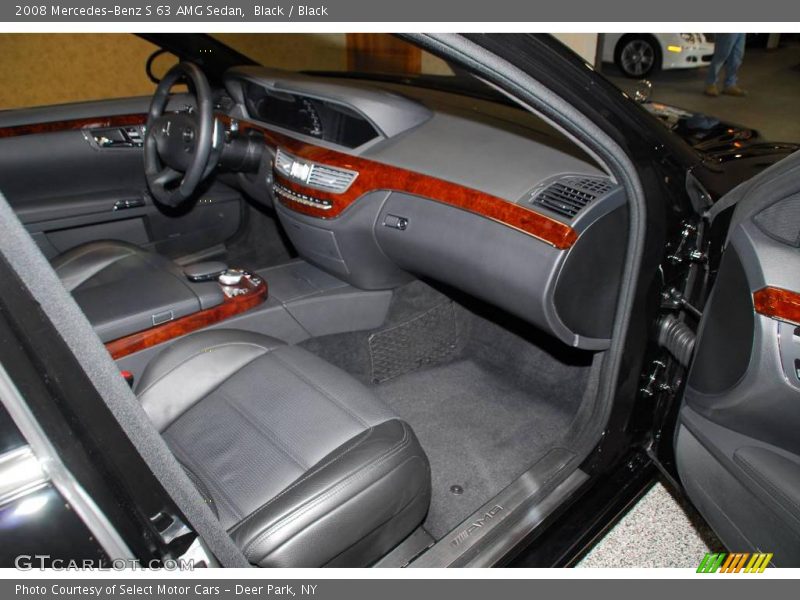 Black / Black 2008 Mercedes-Benz S 63 AMG Sedan