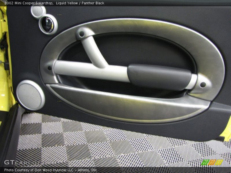 Liquid Yellow / Panther Black 2002 Mini Cooper S Hardtop