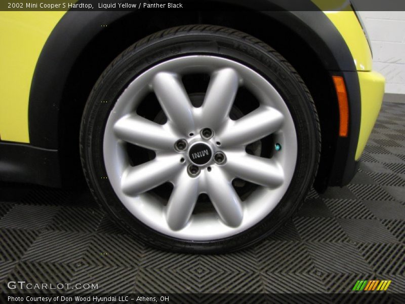 Liquid Yellow / Panther Black 2002 Mini Cooper S Hardtop