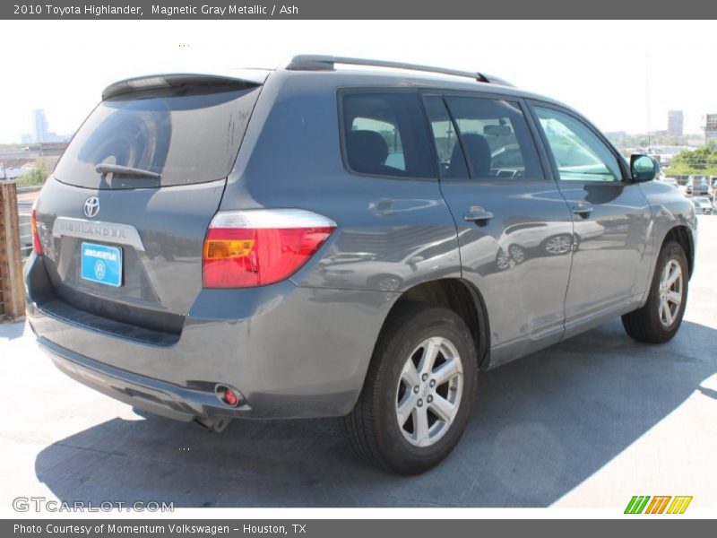 Magnetic Gray Metallic / Ash 2010 Toyota Highlander