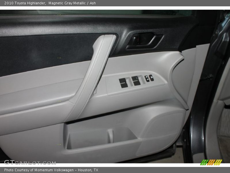Magnetic Gray Metallic / Ash 2010 Toyota Highlander