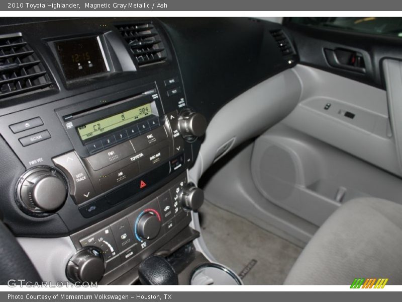 Magnetic Gray Metallic / Ash 2010 Toyota Highlander