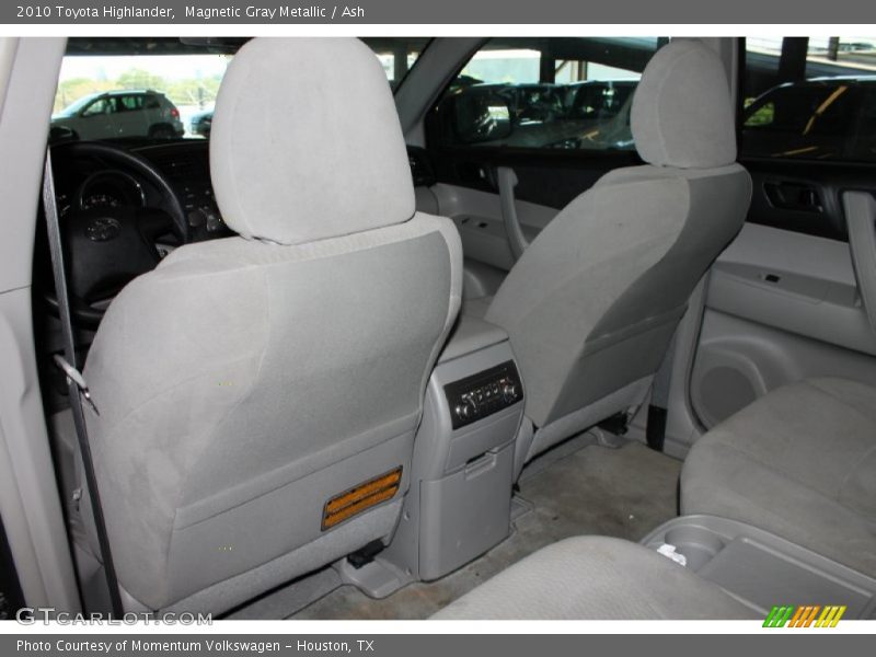 Magnetic Gray Metallic / Ash 2010 Toyota Highlander