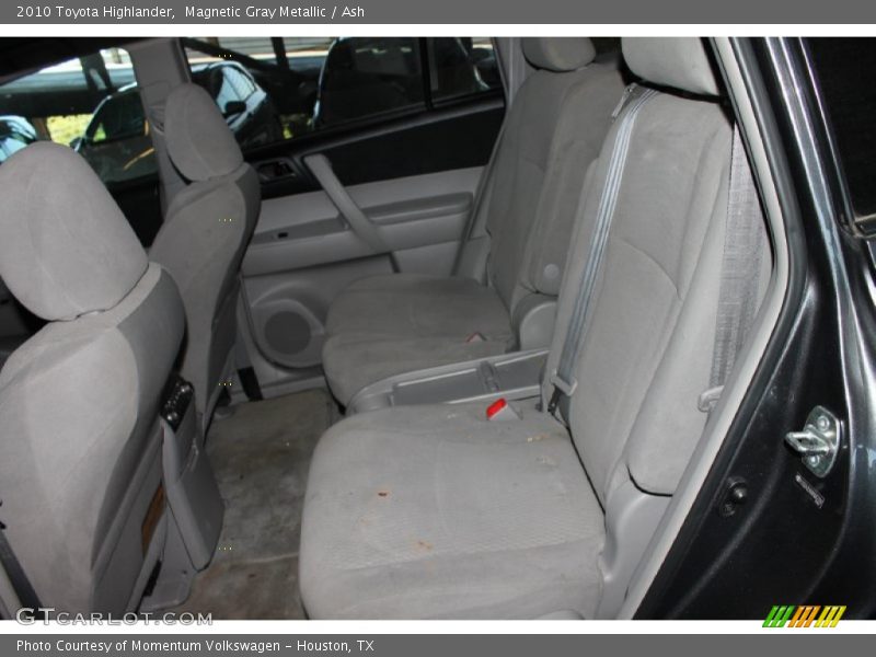 Magnetic Gray Metallic / Ash 2010 Toyota Highlander