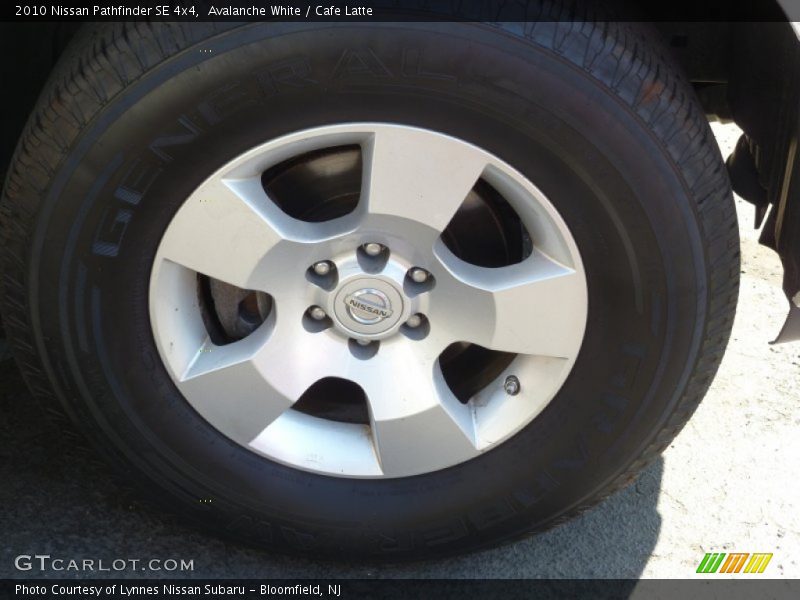 Avalanche White / Cafe Latte 2010 Nissan Pathfinder SE 4x4