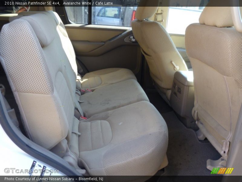 Avalanche White / Cafe Latte 2010 Nissan Pathfinder SE 4x4