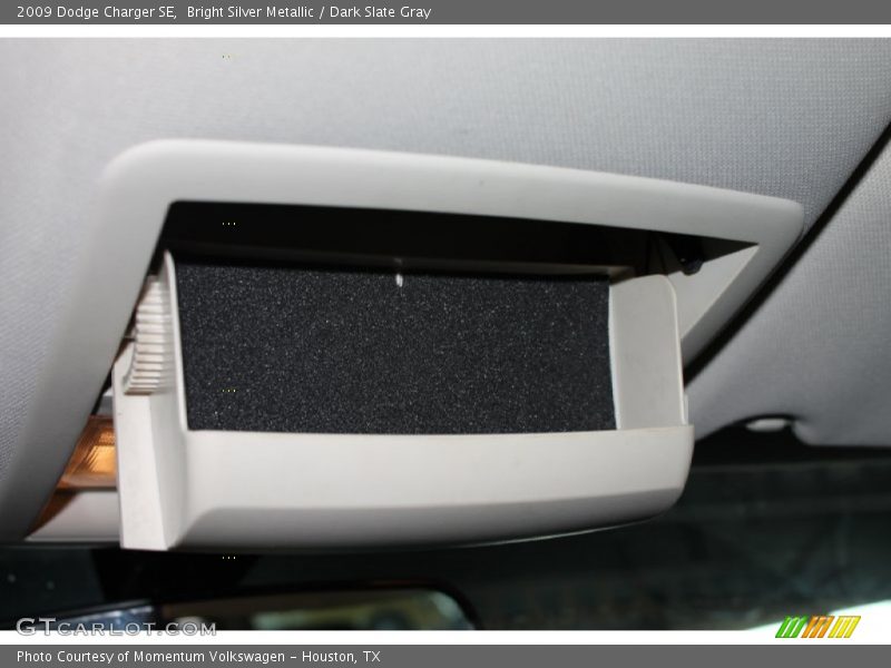 Bright Silver Metallic / Dark Slate Gray 2009 Dodge Charger SE
