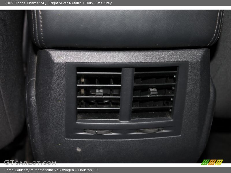 Bright Silver Metallic / Dark Slate Gray 2009 Dodge Charger SE