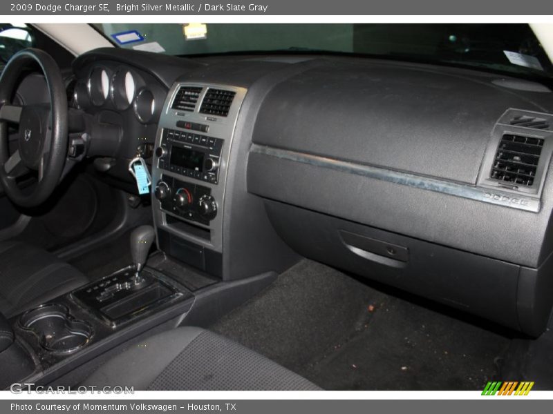 Bright Silver Metallic / Dark Slate Gray 2009 Dodge Charger SE