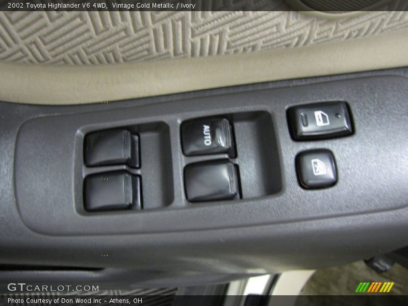 Vintage Gold Metallic / Ivory 2002 Toyota Highlander V6 4WD