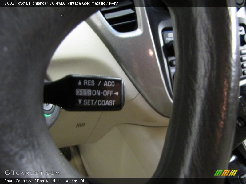 Vintage Gold Metallic / Ivory 2002 Toyota Highlander V6 4WD
