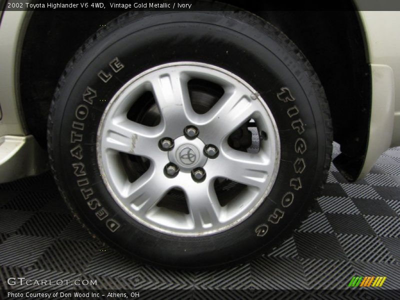 Vintage Gold Metallic / Ivory 2002 Toyota Highlander V6 4WD
