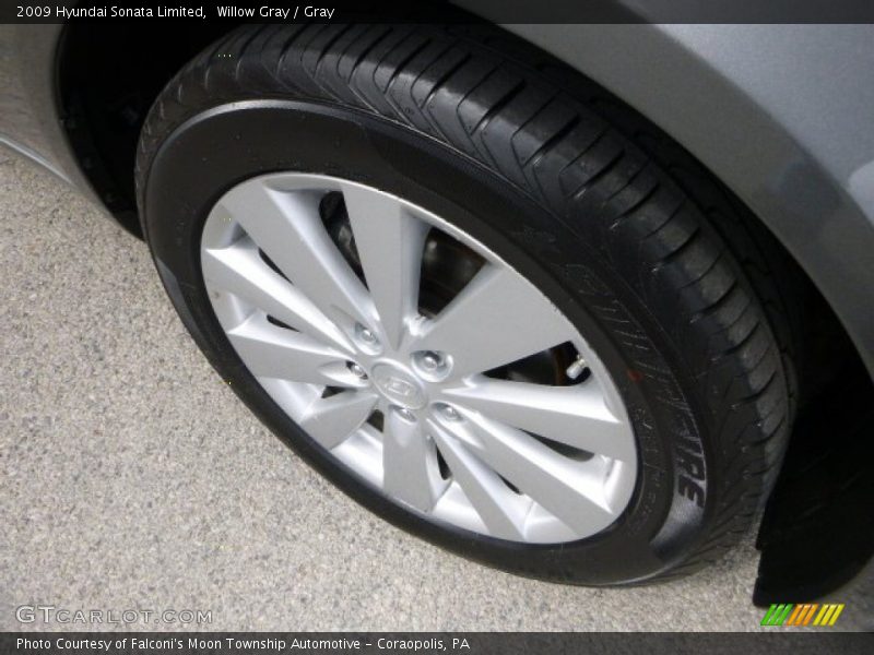 Willow Gray / Gray 2009 Hyundai Sonata Limited