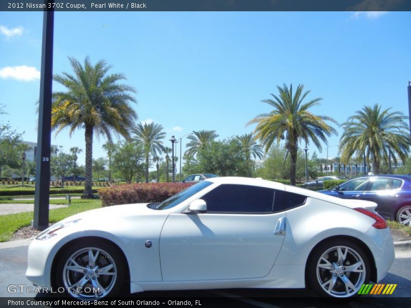 Pearl White / Black 2012 Nissan 370Z Coupe