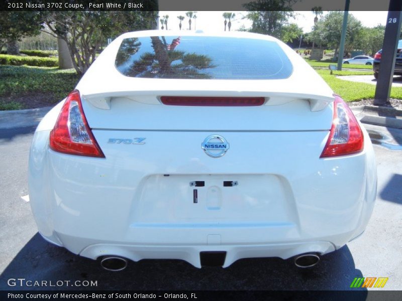 Pearl White / Black 2012 Nissan 370Z Coupe