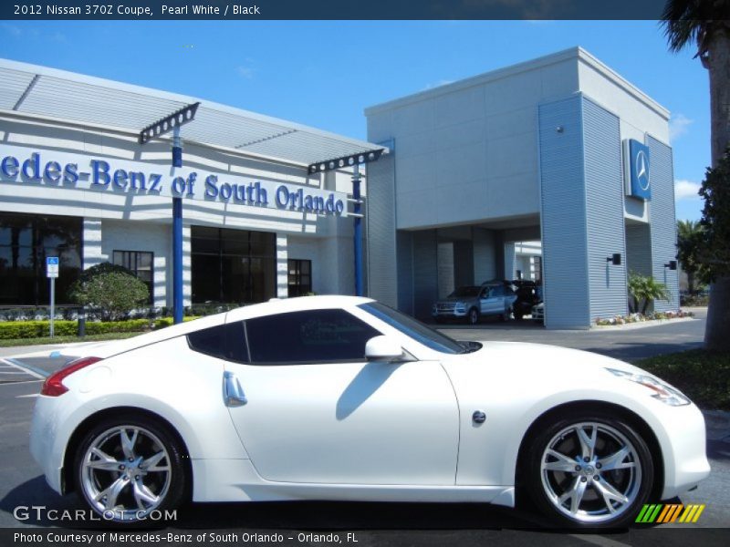 Pearl White / Black 2012 Nissan 370Z Coupe