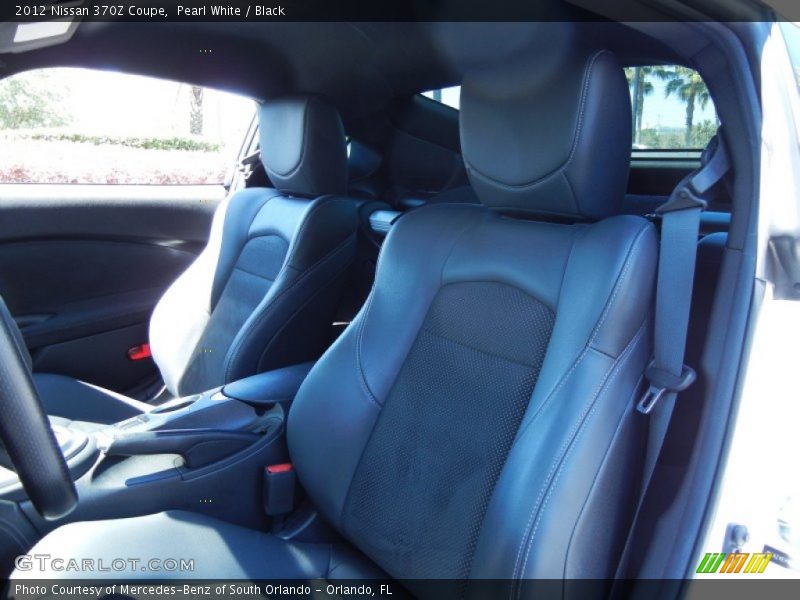Pearl White / Black 2012 Nissan 370Z Coupe