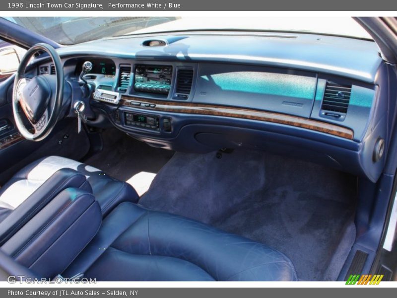 Dashboard of 1996 Town Car Signature