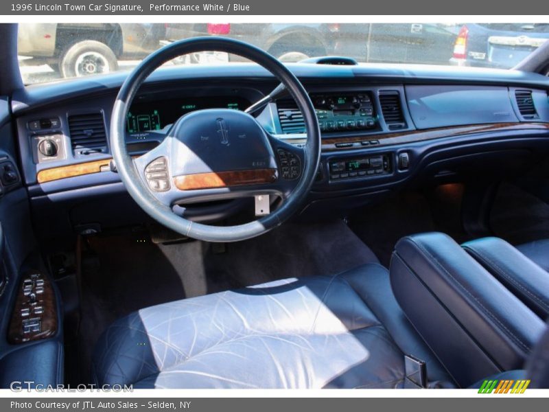  1996 Town Car Signature Blue Interior