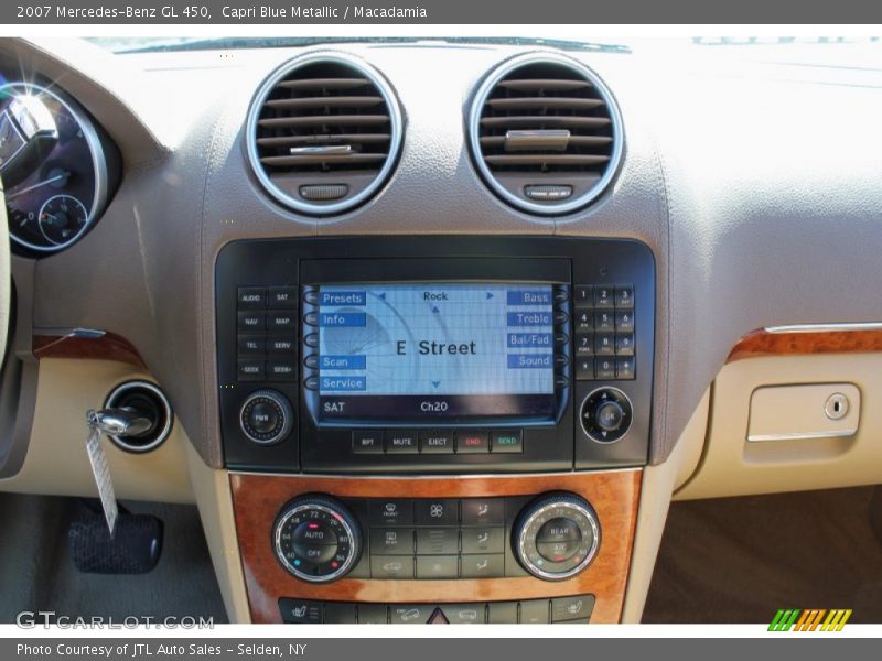 Capri Blue Metallic / Macadamia 2007 Mercedes-Benz GL 450
