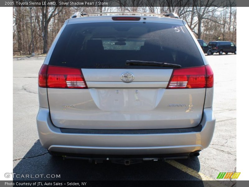 Silver Shadow Pearl / Stone 2005 Toyota Sienna LE AWD