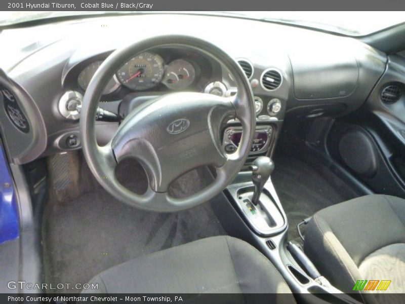 Dashboard of 2001 Tiburon 