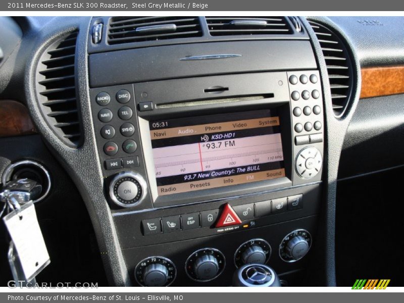Steel Grey Metallic / Beige 2011 Mercedes-Benz SLK 300 Roadster