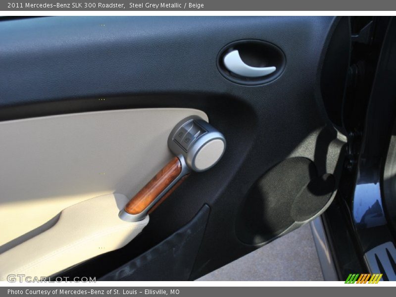 Steel Grey Metallic / Beige 2011 Mercedes-Benz SLK 300 Roadster