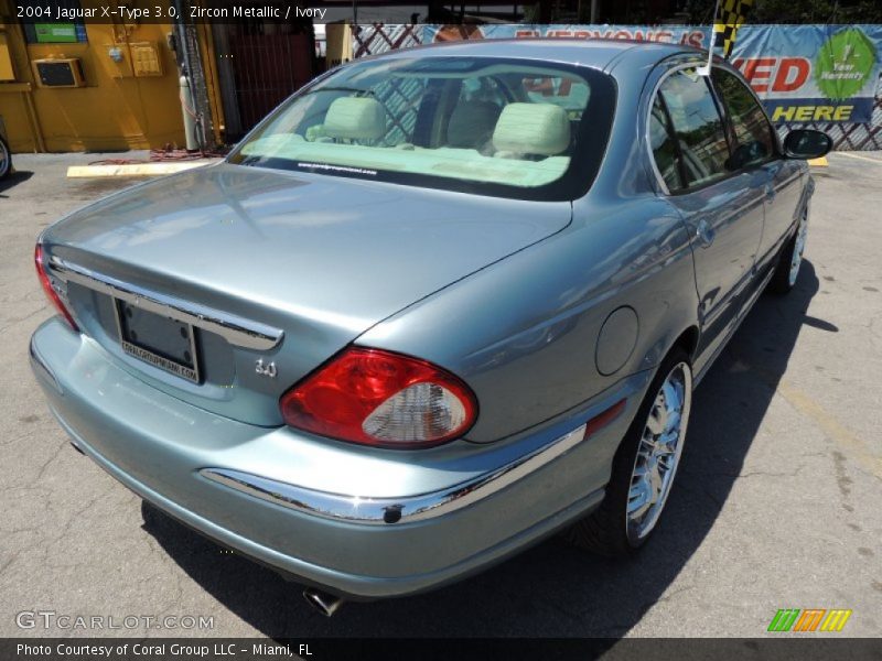 Zircon Metallic / Ivory 2004 Jaguar X-Type 3.0