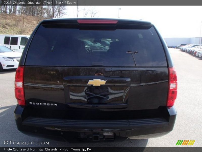 Black / Ebony 2013 Chevrolet Suburban LT 4x4