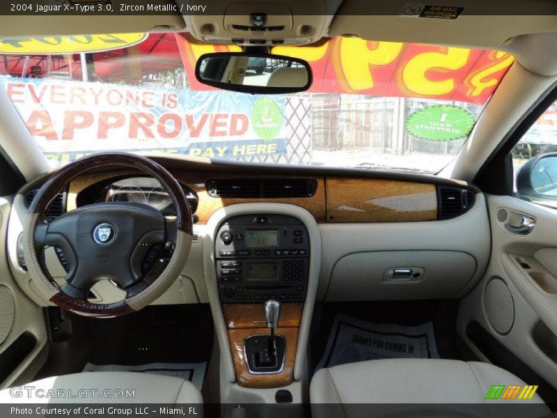 Zircon Metallic / Ivory 2004 Jaguar X-Type 3.0